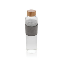 Szklana butelka 750 ml w pokrowcu
