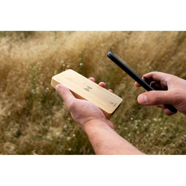 Bambusowy bezprzewodowy power bank 8000 mAh B'RIGHT, ładowarka bezprzewodowa 15W | Benson