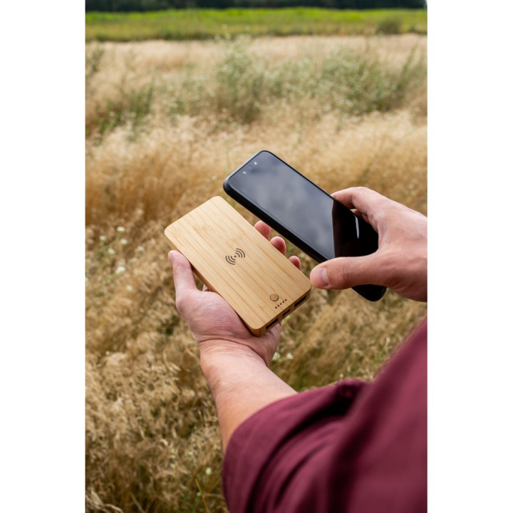 Bambusowy bezprzewodowy power bank 8000 mAh B'RIGHT, ładowarka bezprzewodowa 15W | Benson