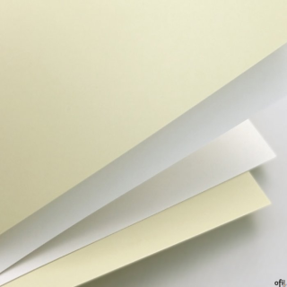 Karton ozdobny Gładki kremowy 250g A4 20ark. 202802 GALERIA PAPIERU